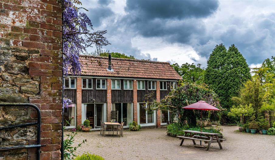 Mazzard Farm Holiday Cottages